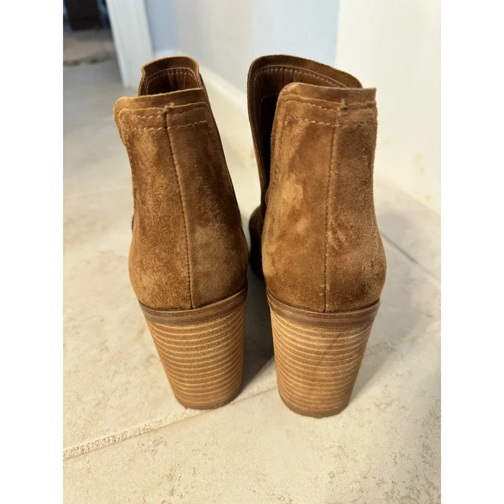 Steve Madden HAVANNA Suede V-Cut Ankle Booties – Cognac Brown‎ – Size 7